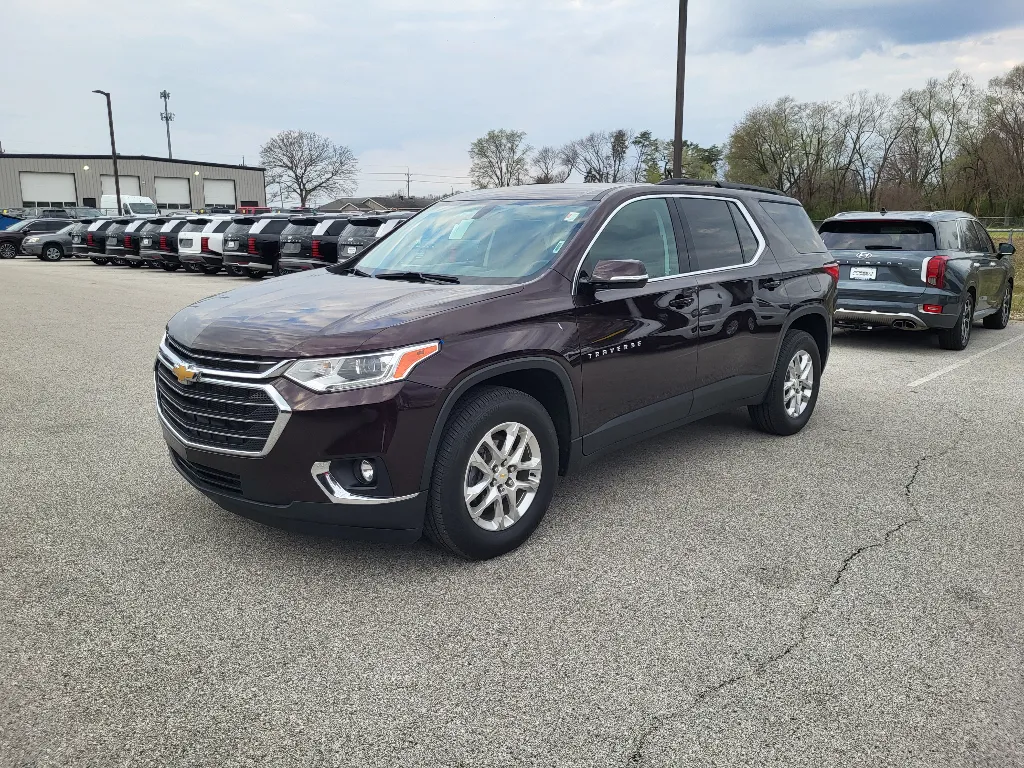 2020 Chevrolet Traverse LT Cloth for sale in Terre Haute, IN
