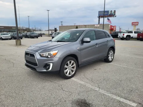 Gray 2015 Mitsubishi Outlander Sport SE for sale in Terre Haute, IN
