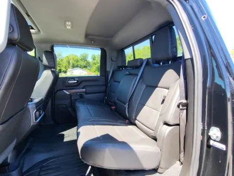 More photos of 2020 GMC Sierra 2500 SLT at Dorsett Nissan, IN