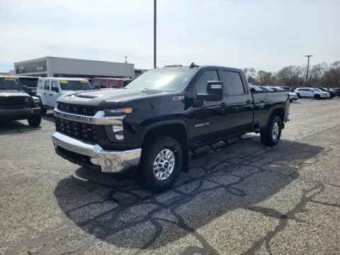 Black 2022 Chevrolet Silverado 2500 LT for sale in Terre Haute, IN