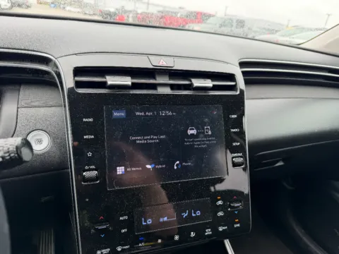 More photos of 2022 Hyundai Tucson Hybrid SEL Convenience at Dorsett Nissan, IN