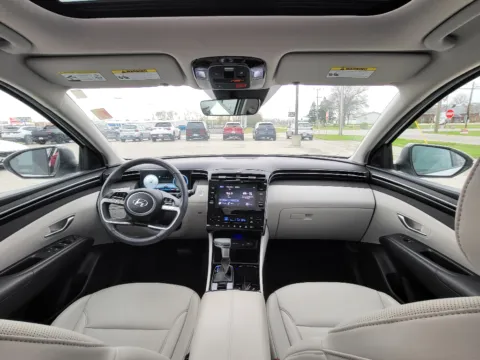 Photos of 2023 Hyundai Tucson SEL for sale in Terre Haute, IN at Dorsett Nissan