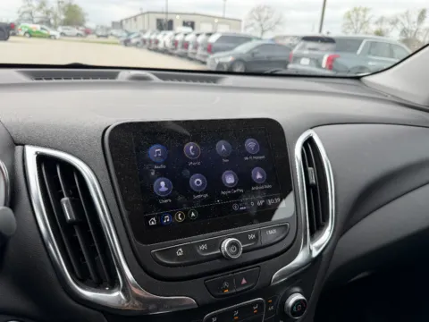 More photos of 2022 Chevrolet Equinox LT at Dorsett Nissan, IN