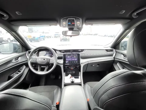 Photos of 2024 Jeep Grand Cherokee L Altitude for sale in Terre Haute, IN at Dorsett Nissan