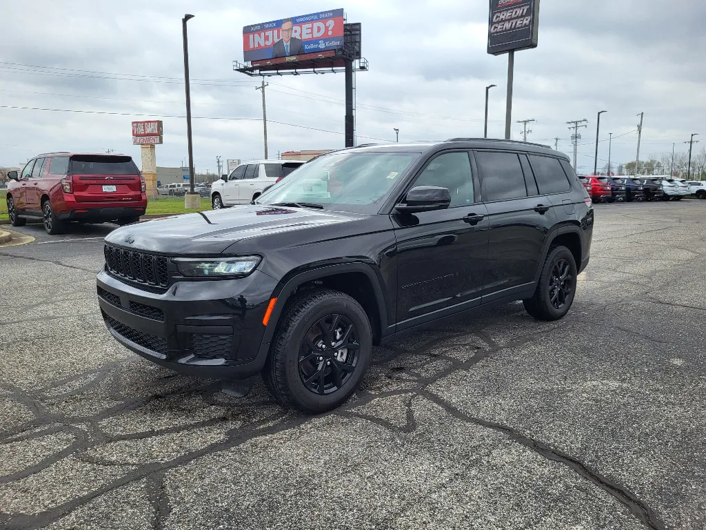 Black 2024 Jeep Grand Cherokee L Altitude for sale in Terre Haute, IN