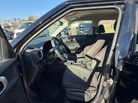 Photos of 2020 Hyundai Venue SE for sale in Terre Haute, IN at Dorsett Nissan