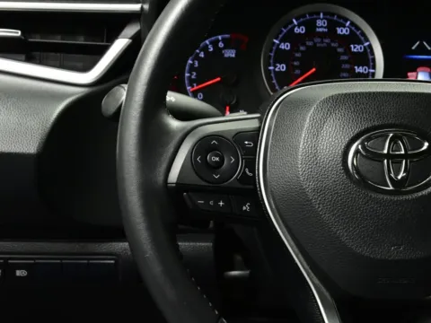 More photos of 2020 Toyota Corolla SE at Dorsett Nissan, IN