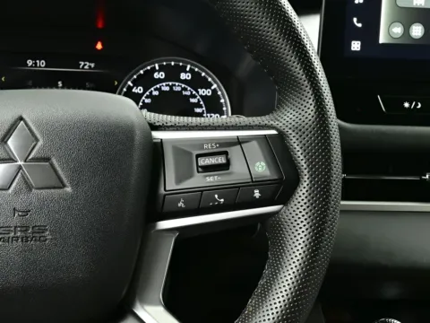 More photos of 2025 Mitsubishi Outlander SE at Dorsett Nissan, IN