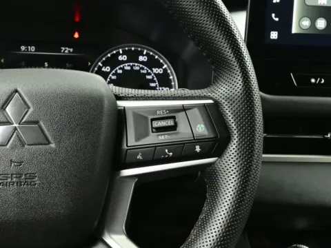 More photos of 2025 Mitsubishi Outlander SE at Dorsett Nissan, IN