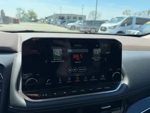 More photos of 2023 Nissan Rogue SL at Dorsett Nissan, IN