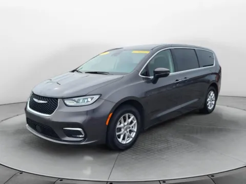 Gray 2023 Chrysler Pacifica Touring L for sale in Terre Haute, IN