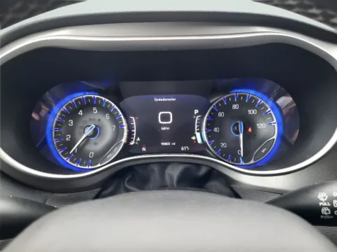 More photos of 2023 Chrysler Pacifica Touring L at Dorsett Nissan, IN