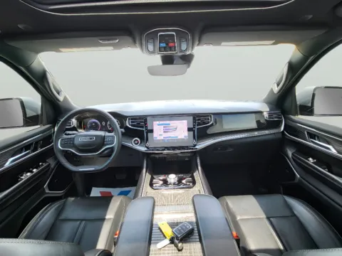 Photos of 2022 Jeep Wagoneer Series III for sale in Terre Haute, IN at Dorsett Nissan