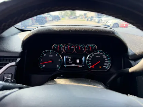 More photos of 2020 GMC Yukon XL 1500 SLT at Dorsett Nissan, IN