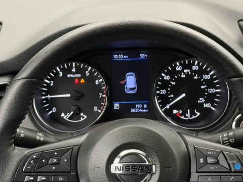More photos of 2020 Nissan Rogue SL at Dorsett Nissan, IN