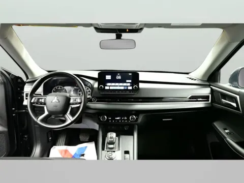 Photos of 2024 Mitsubishi Outlander SE for sale in Terre Haute, IN at Dorsett Nissan