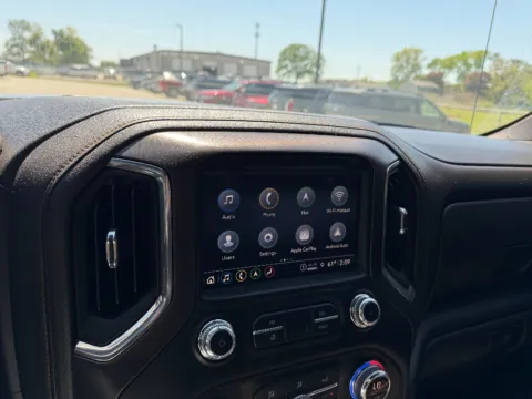 More photos of 2021 GMC Sierra 1500 AT4 at Dorsett Nissan, IN