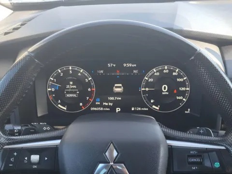 More photos of 2022 Mitsubishi Outlander SE at Dorsett Nissan, IN
