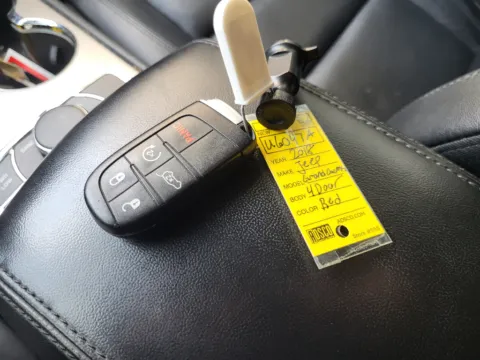 More photos of 2018 Jeep Grand Cherokee Limited at Dorsett Nissan, IN