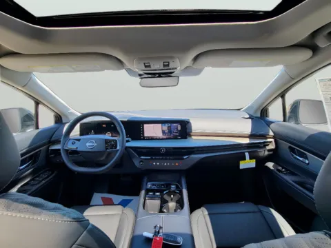 Photos of 2026 Nissan Murano Platinum for sale in Terre Haute, IN at Dorsett Nissan
