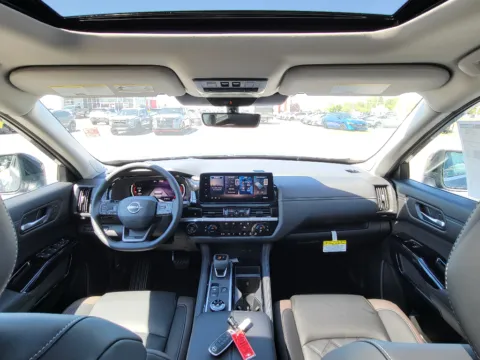 Photos of 2026 Nissan Pathfinder Platinum for sale in Terre Haute, IN at Dorsett Nissan