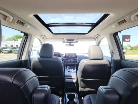 Another view of 2026 Nissan Pathfinder Platinum for sale in Terre Haute, IN at Dorsett Nissan