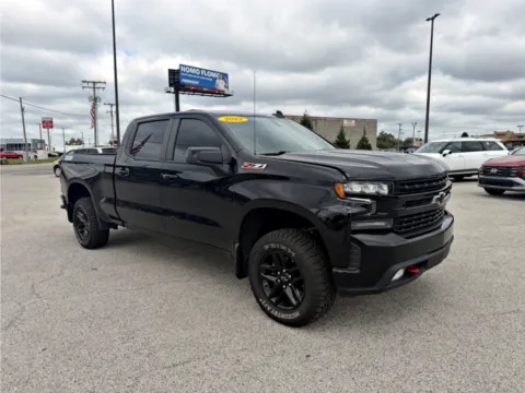 More photos of 2022 Chevrolet Silverado 1500 LT Trail Boss at Dorsett Nissan, IN