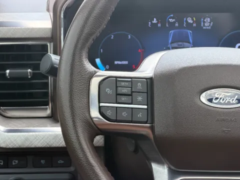 More photos of 2023 Ford F-250 Super Duty King Ranch at Dorsett Nissan, IN