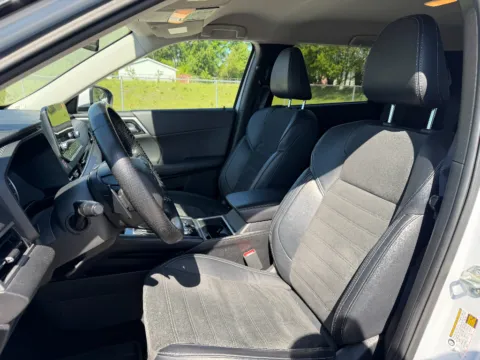Photos of 2024 Mitsubishi Outlander SE for sale in Terre Haute, IN at Dorsett Nissan