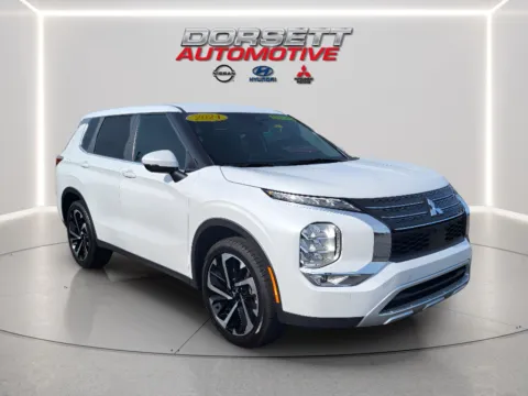 More photos of 2024 Mitsubishi Outlander SE at Dorsett Nissan, IN