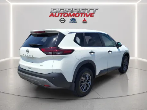 More photos of 2022 Nissan Rogue S at Dorsett Nissan, IN