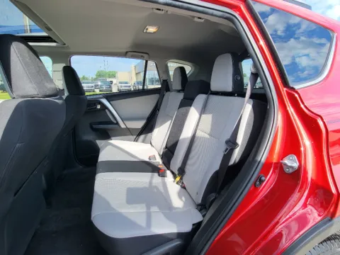 More photos of 2017 Toyota RAV4 XLE at Dorsett Nissan, IN