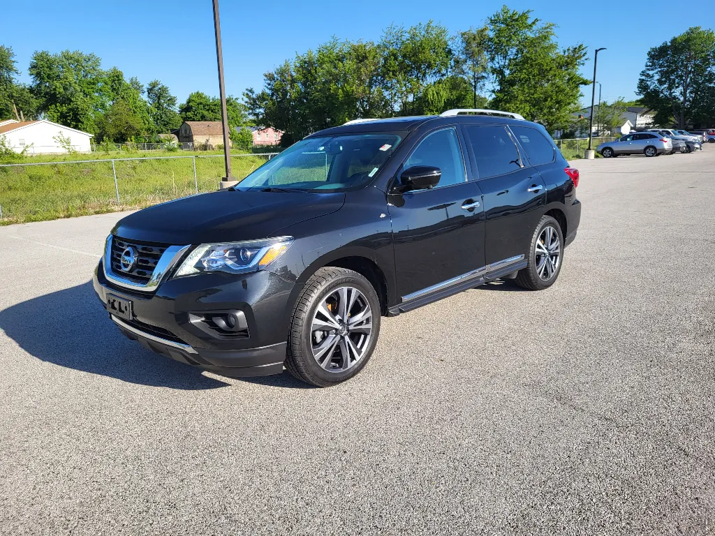 Black 2020 Nissan Pathfinder Platinum for sale in Terre Haute, IN