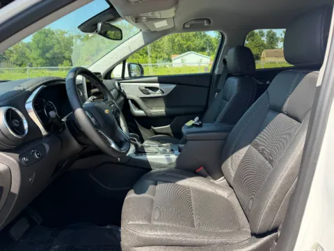 Photos of 2023 Chevrolet Blazer LT for sale in Terre Haute, IN at Dorsett Nissan