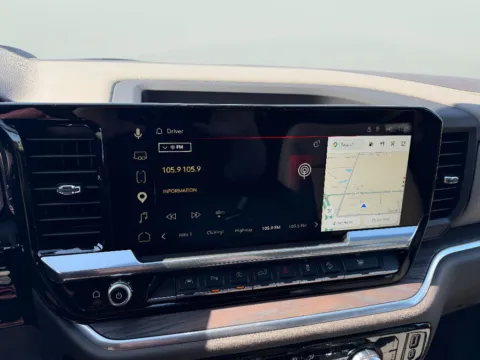 More photos of 2025 GMC Sierra 1500 SLT at Dorsett Nissan, IN
