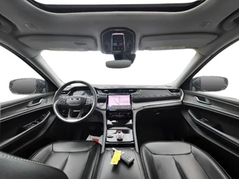 Photos of 2023 Jeep Grand Cherokee Limited for sale in Terre Haute, IN at Dorsett Nissan