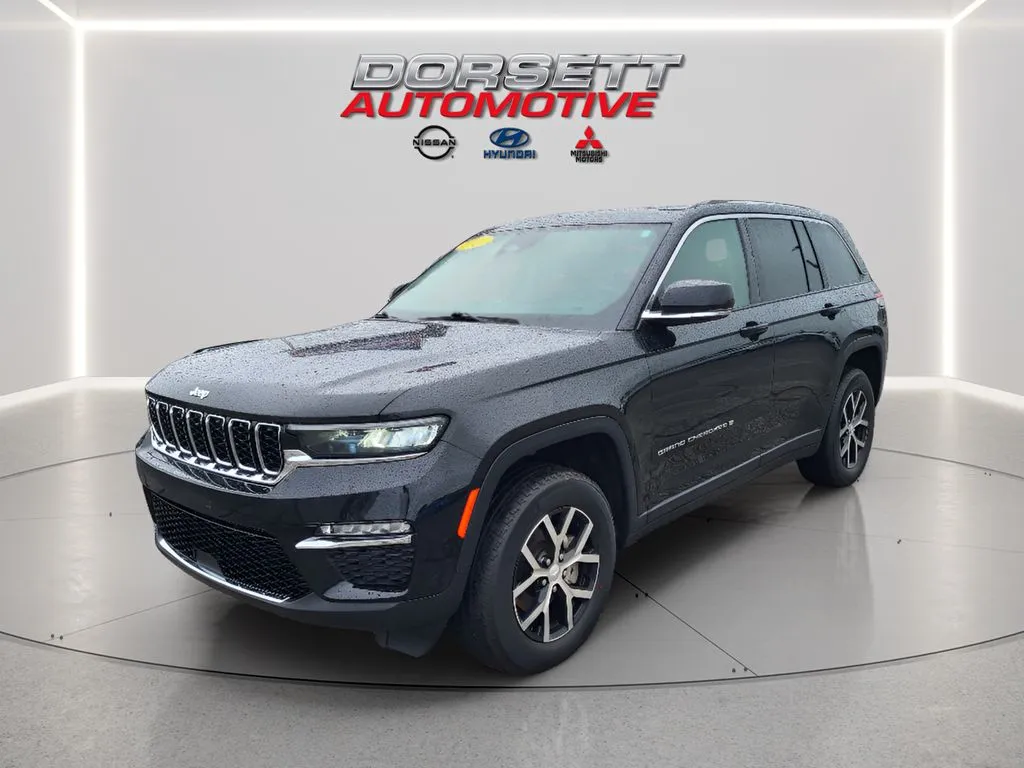 Black 2023 Jeep Grand Cherokee Limited for sale in Terre Haute, IN