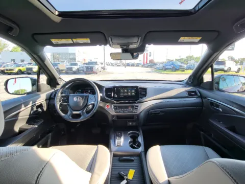 Photos of 2019 Honda Passport EX-L for sale in Terre Haute, IN at Dorsett Nissan