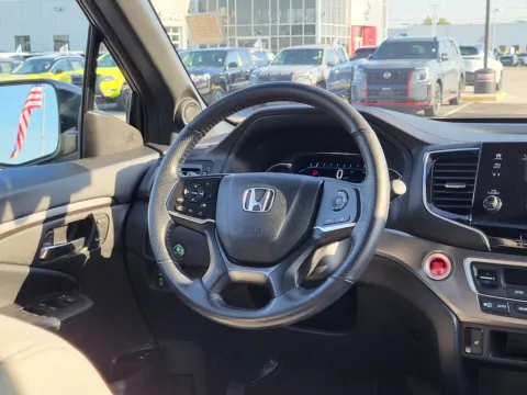 Another view of 2019 Honda Passport EX-L for sale in Terre Haute, IN at Dorsett Nissan