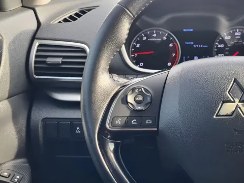 More photos of 2018 Mitsubishi Eclipse Cross SE at Dorsett Nissan, IN