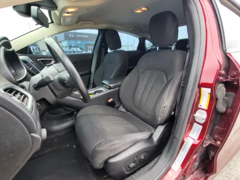 Another view of 2015 Chrysler 200 Limited for sale in Terre Haute, IN at Dorsett Nissan