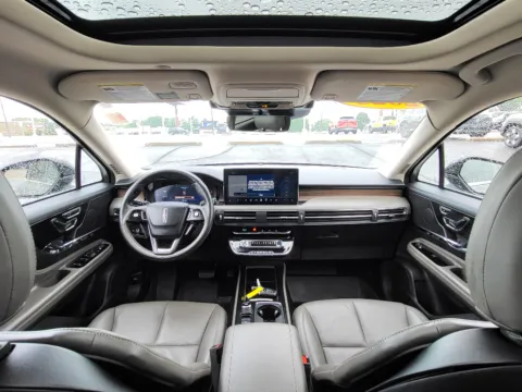 Photos of 2023 Lincoln Corsair Reserve for sale in Terre Haute, IN at Dorsett Nissan