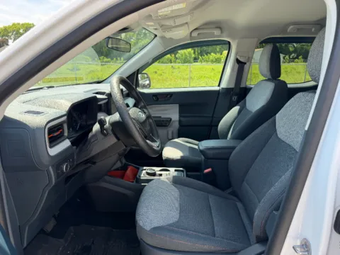 Photos of 2022 Ford Maverick XLT for sale in Terre Haute, IN at Dorsett Nissan