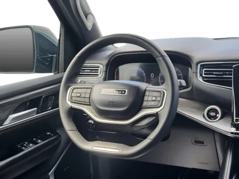 More photos of 2024 Jeep Wagoneer L Series II at Dorsett Nissan, IN