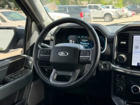 More photos of 2023 Ford F-150 LARIAT at Dorsett Nissan, IN