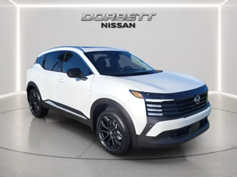 More photos of 2026 Nissan Kicks SR at Dorsett Nissan, IN