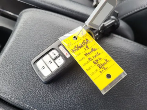 More photos of 2018 Honda Civic EX-L at Dorsett Nissan, IN