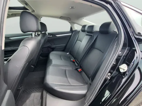 More photos of 2018 Honda Civic EX-L at Dorsett Nissan, IN