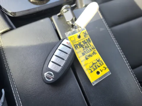 More photos of 2021 Nissan Rogue SV at Dorsett Nissan, IN