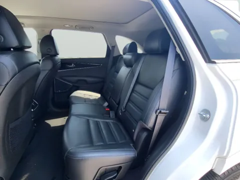 More photos of 2019 Kia Sorento SX V6 at Dorsett Nissan, IN